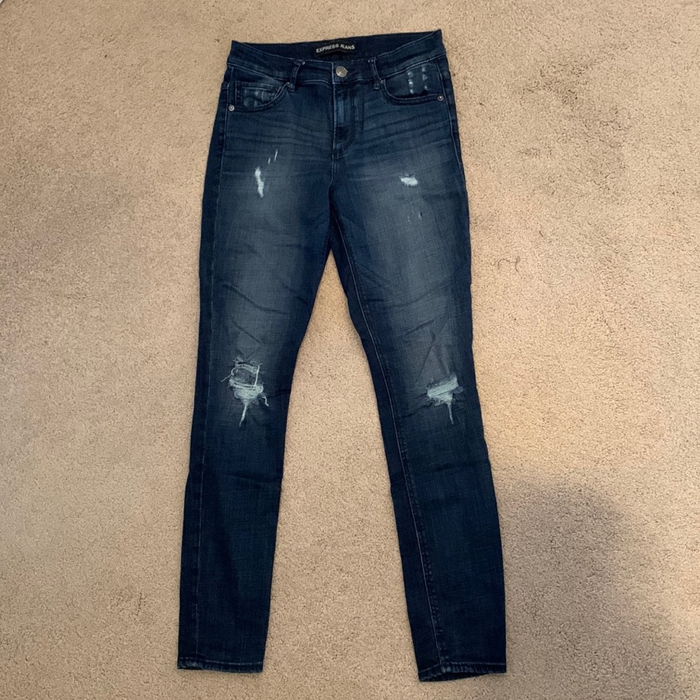 Express distressed high rise legging jean size 8, like new!